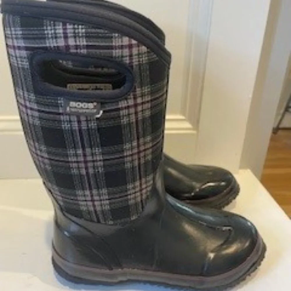 BOGS Classic Winter Plaid Waterproof Insulated Snow Boots (Size 5 youth) - Picture 1 of 6